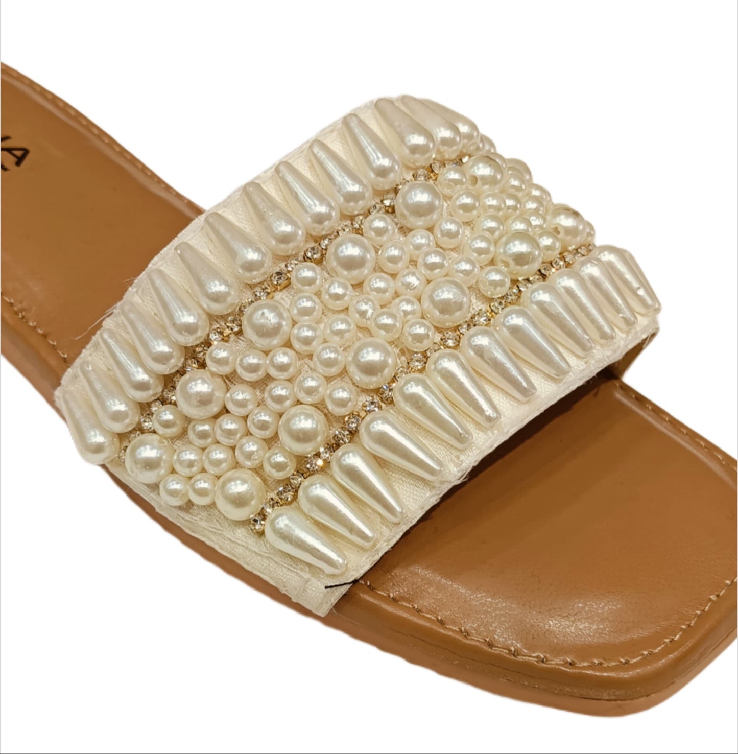 Luxe Pearl Cluster Embellished Slide for Women (LC-158)