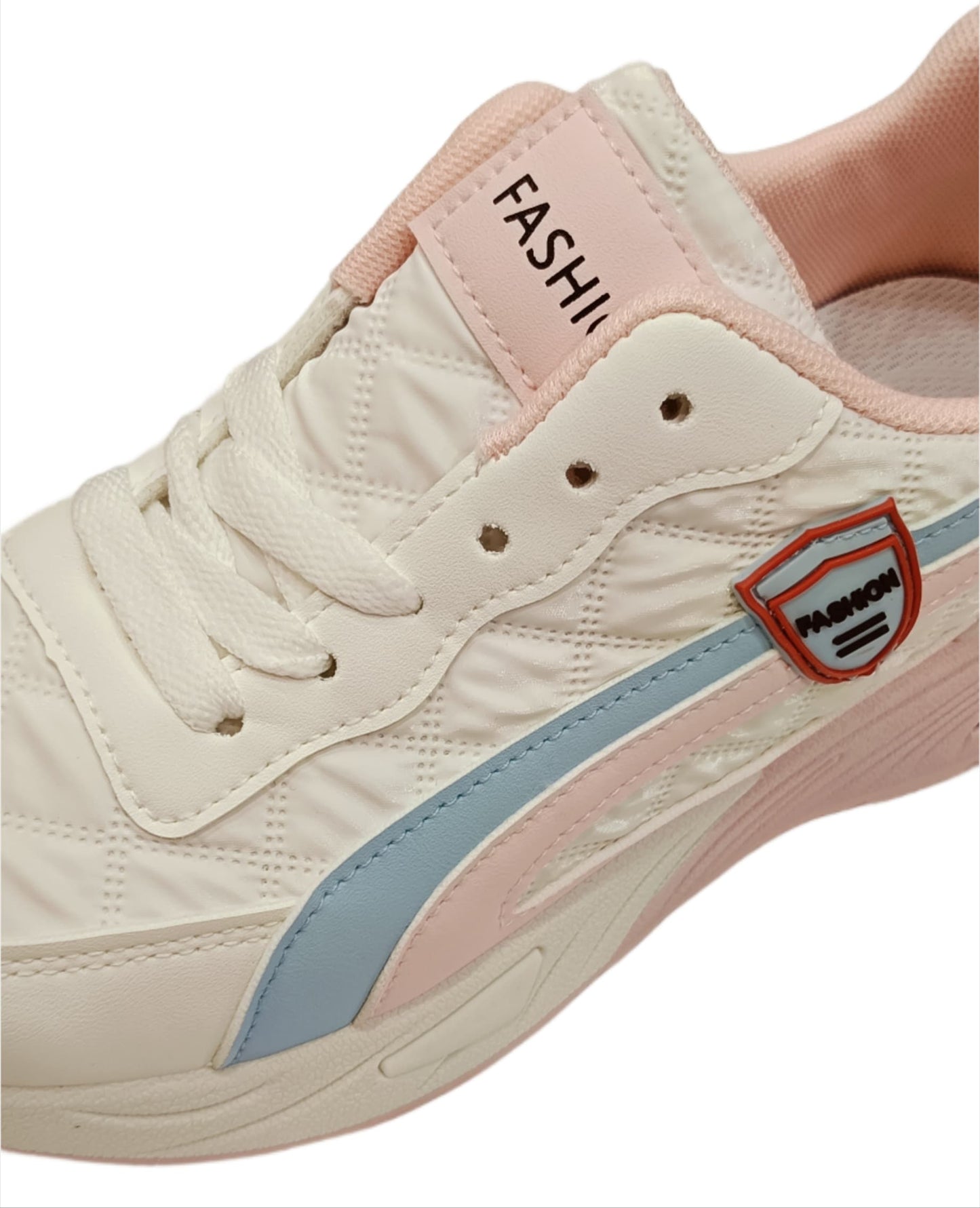 Quilted Comfort Fashion Sneakers for Women (SS-L622)