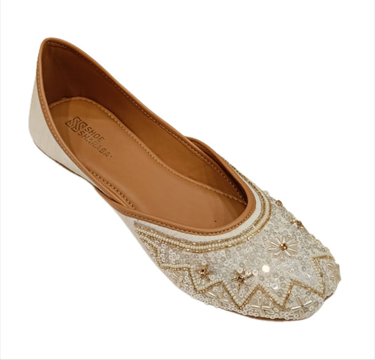 Elegant Embroidered Sequin Jutti for Women – Traditional Ethnic Footwear (LJ-K11)