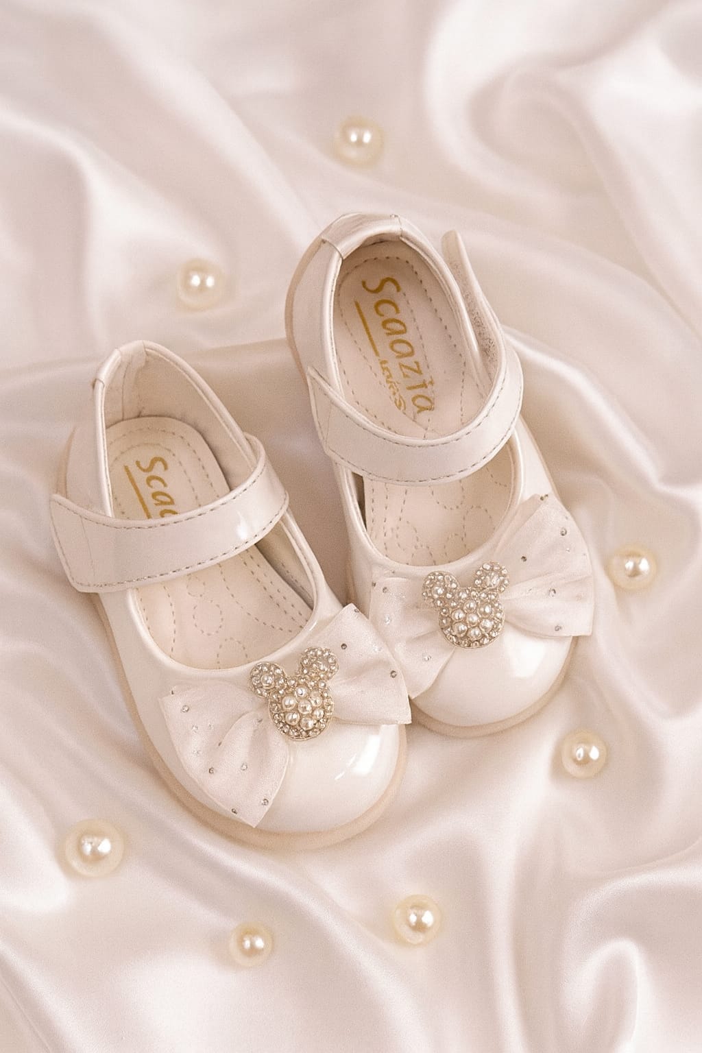Baby Girls’ Pearl Embellished Bow Ballerina Shoes – Glossy Finish (KB-035)