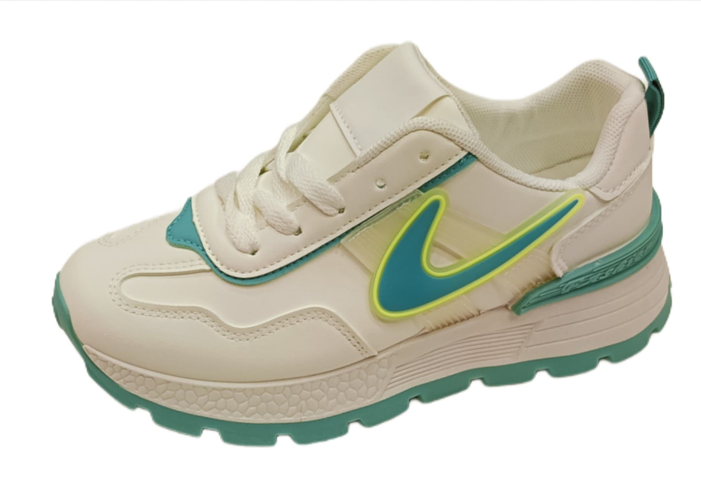 Chunky Style Women’s Sneakers – Trendy Comfort Runners (SS L-653)