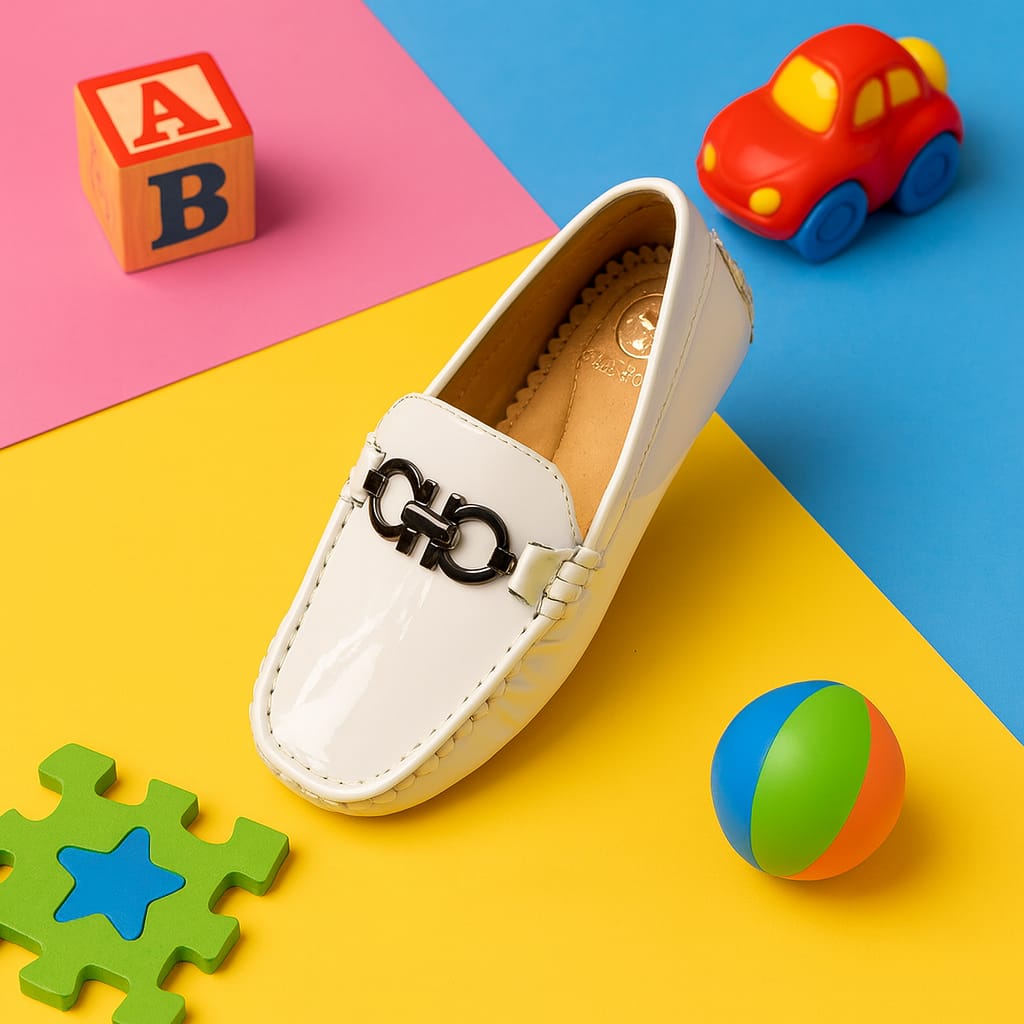 Kids’ White Patent Leather Loafers with Metal Buckle Ornament (KL-014)
