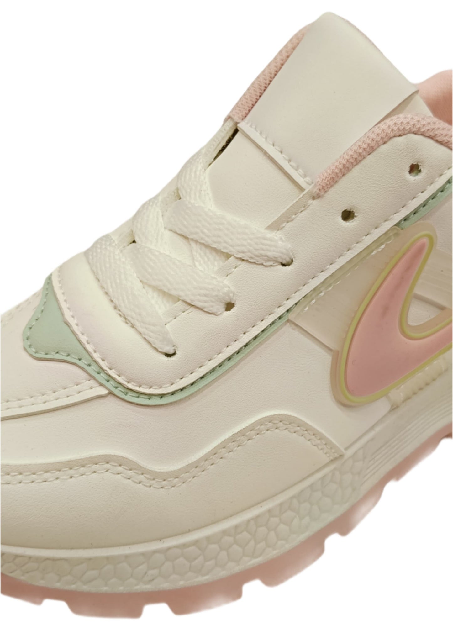 Chunky Style Women’s Sneakers – Trendy Comfort Runners (SS L-653)