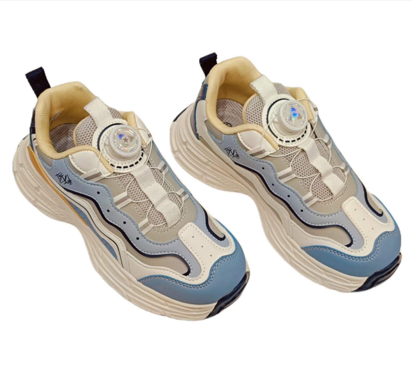 Kids Stylish Wave Pattern Sneakers with Dial Lock (SS-2502)