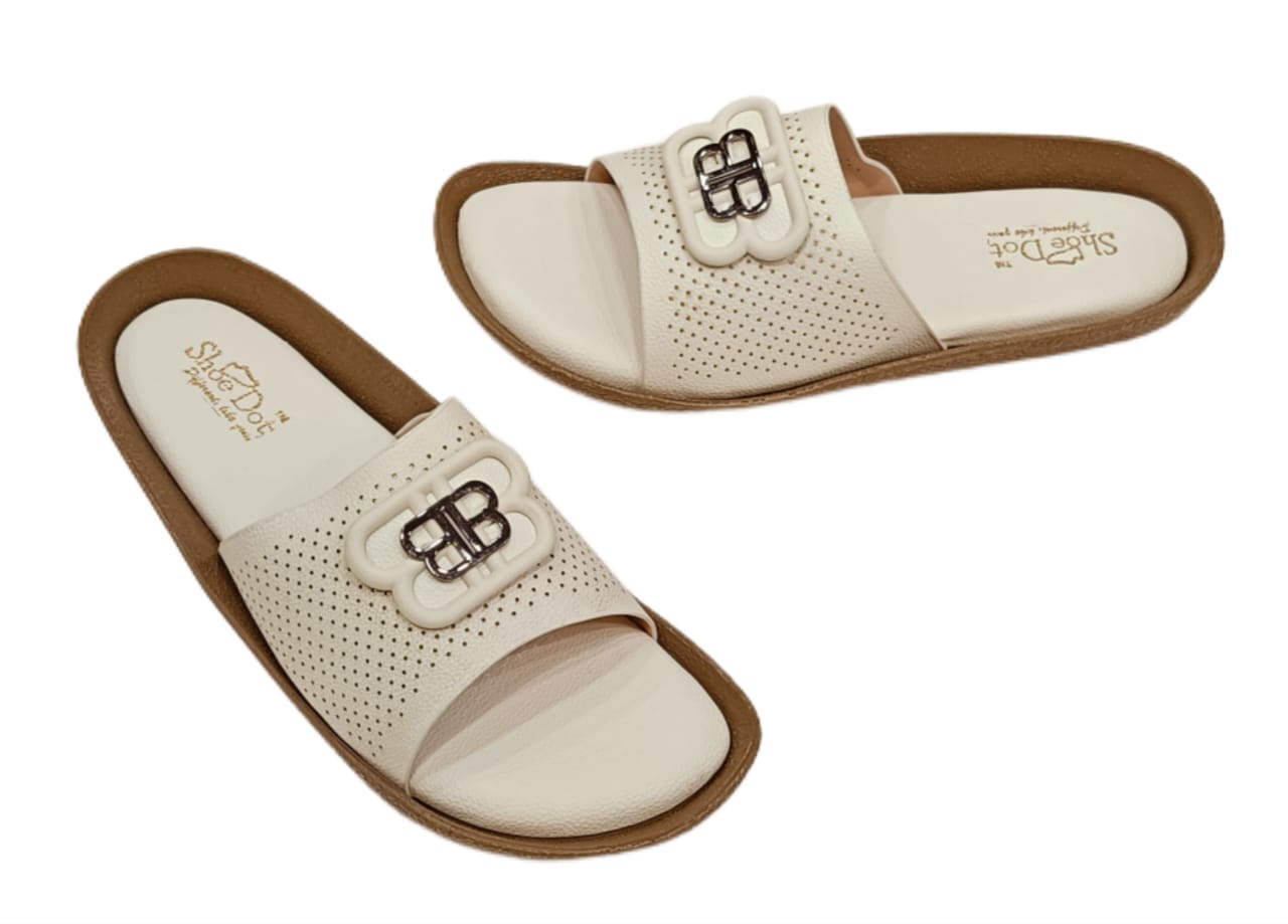 Women’s Premium Perforated Comfort Slides – Stylish Open-Toe Slip-Ons with Designer Buckle (LC-2008)