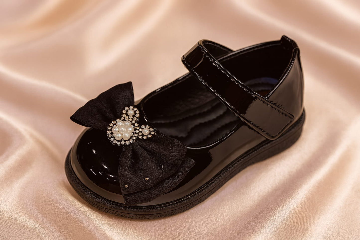 Baby Girls’ Pearl Embellished Bow Ballerina Shoes – Glossy Finish (KB-035)