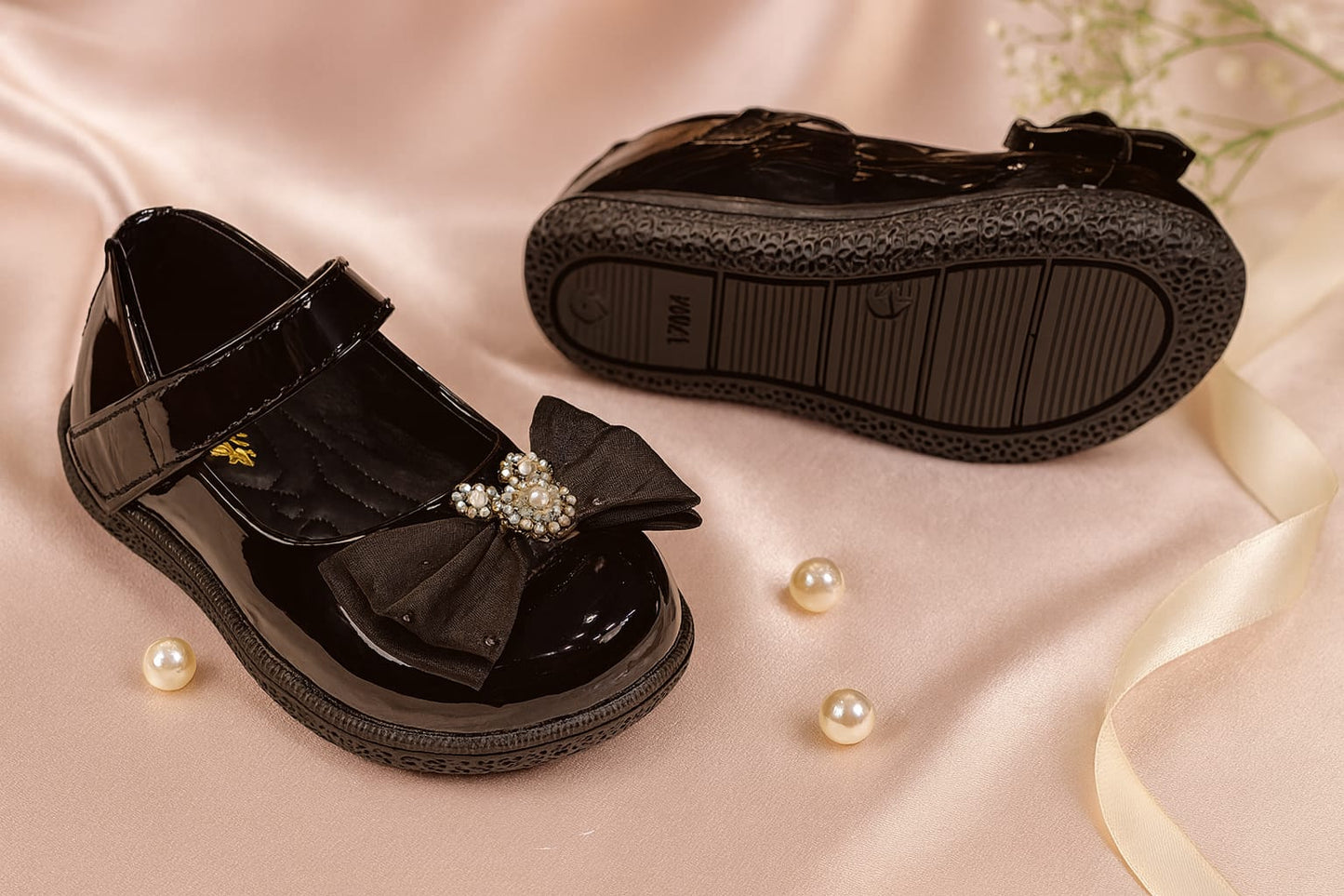 Baby Girls’ Pearl Embellished Bow Ballerina Shoes – Glossy Finish (KB-035)
